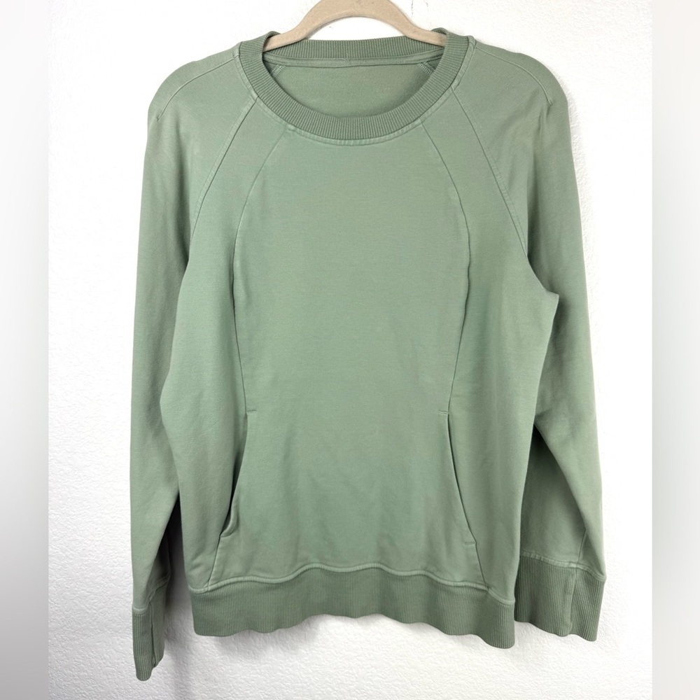 Lululemon athletica Green Crewneck Sweatshirt size 8
